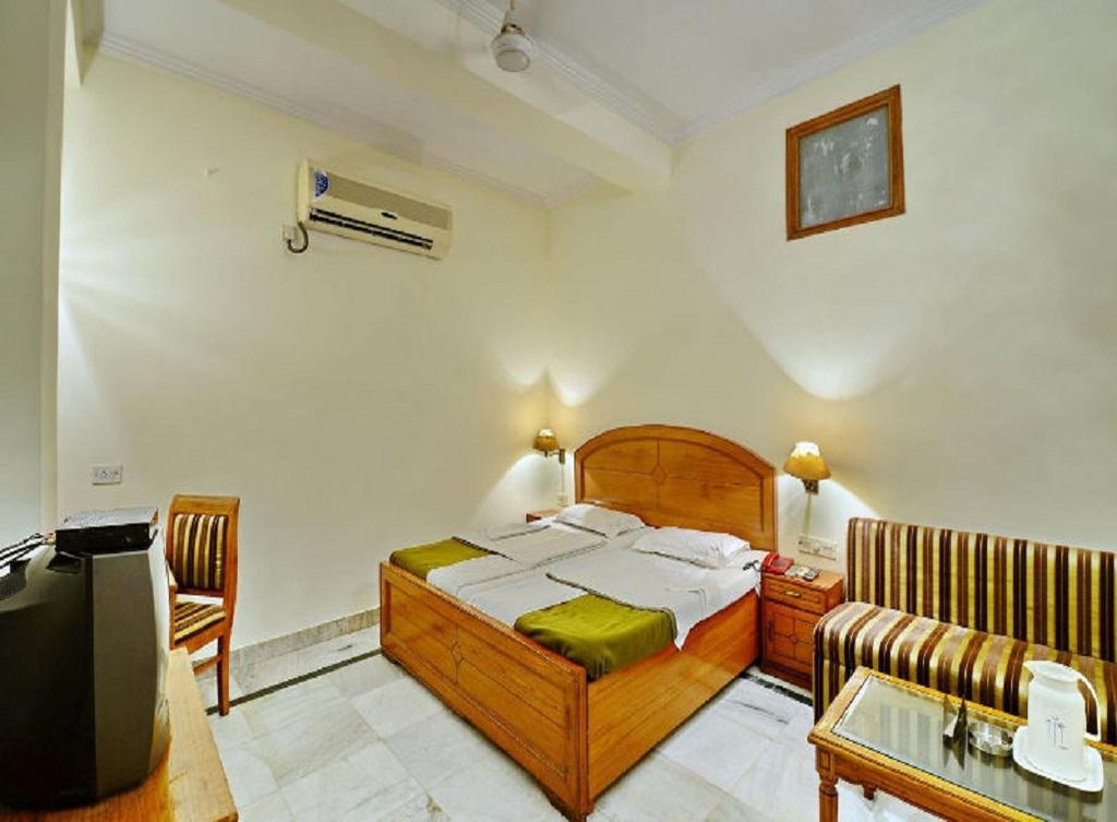 Mahalaxmi Plaza Hotel Faridabad Exterior foto