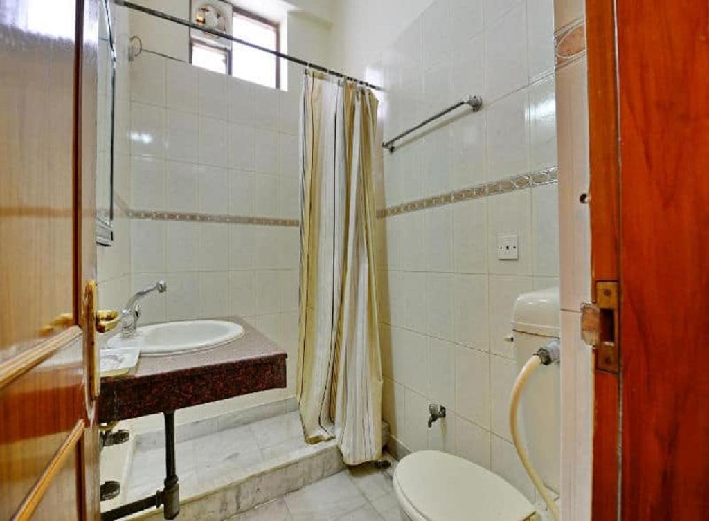 Mahalaxmi Plaza Hotel Faridabad Exterior foto